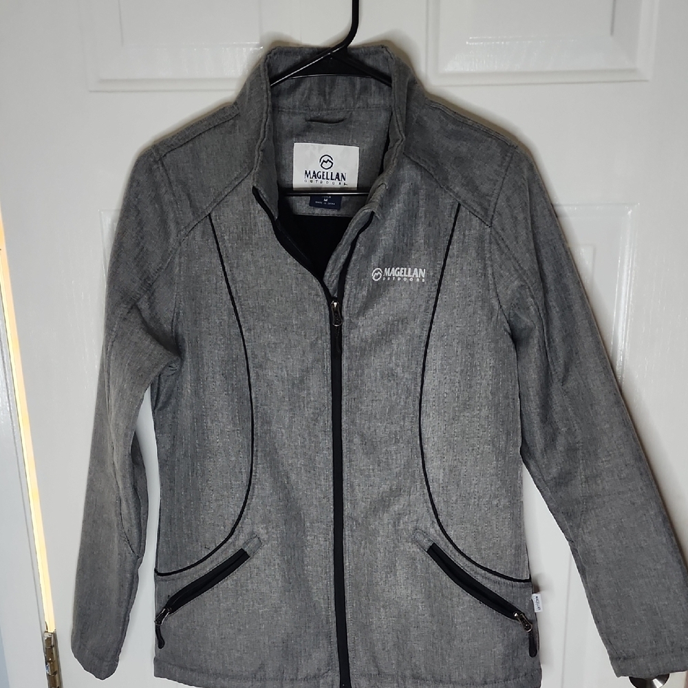 Magellan Outdoors Charcoal Raincoat